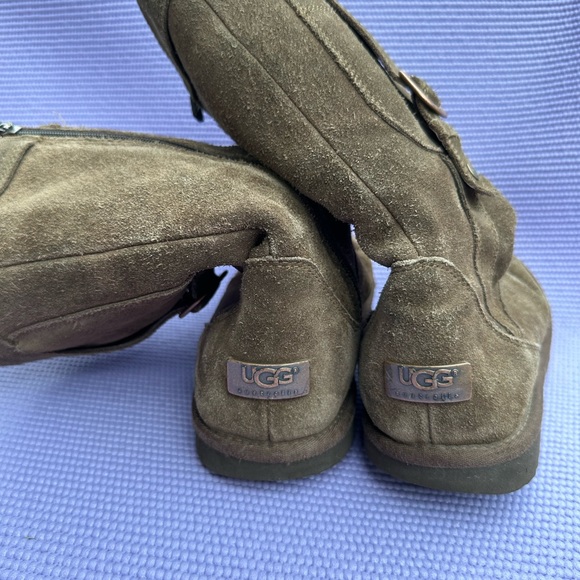 Women’s UGG boots - Picture 4 of 12
